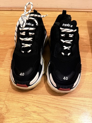 Authentic balenciaga triple - triple, s