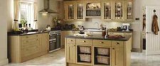 Howdens  Discontinued  Tewkesbury Light Oak  Kitchen Range