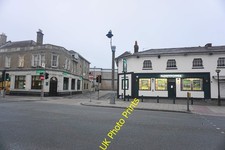 Photo 6x4 Bank and betting