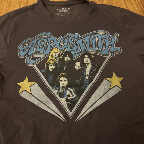 Aerosmith medium shirt - t,