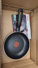 Tefal Titanium Fusion Frying Pan 20 cm (small scuff on bottom and on surface)