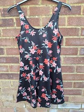 Divided H&M Size 12 Eur 40 Black And Pink Floral Skater Dress