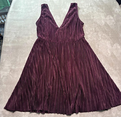 Divided ladies size - divided,