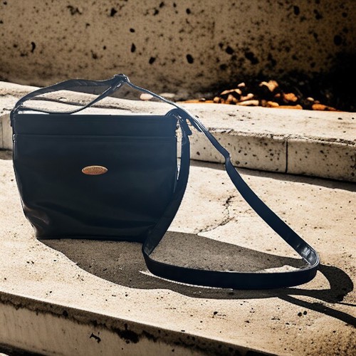 Vintage black handbag - vintage,