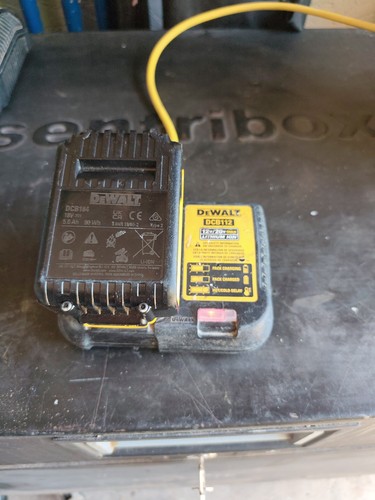 Dewalt dcb112 110v site - 110v,