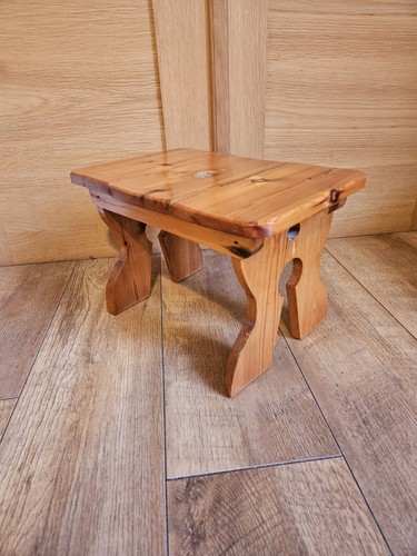 Vintage wooden low milking - vintage,