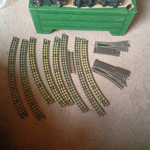 Hornby dublo and two - 3, rail