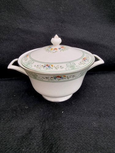 Wedgwood agincourt green - -,