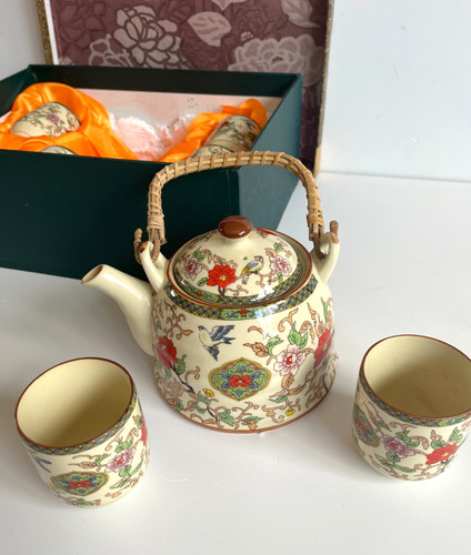 Chinese tea set cream floral - -,