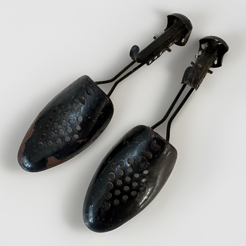 Metal shoe stretcher tree - metal,