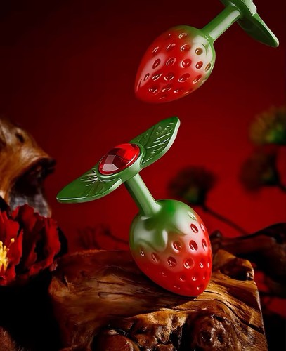 Super cute strawberry - 🍓,