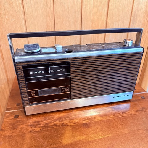 Vintage grundig c3000 radio - vintage,