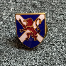 LION RAMPANT RED ON SALTIRE PIN BADGE - USED IN POLITICAL CAMPAIGN (SNP ?!)