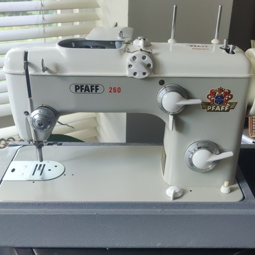 Pfaff 260 household - 260,