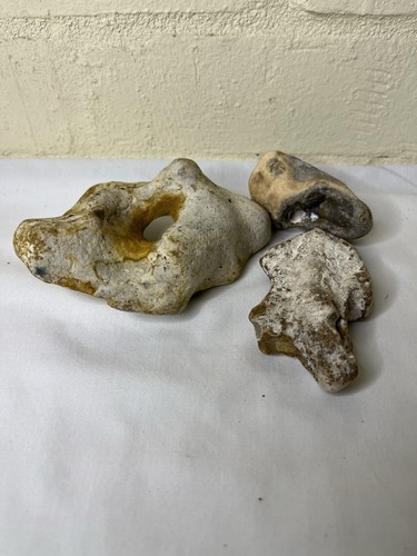 Two hag stones plus arrow - two,