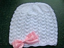 HAND KNITTED BABY WHITE BEANIE
