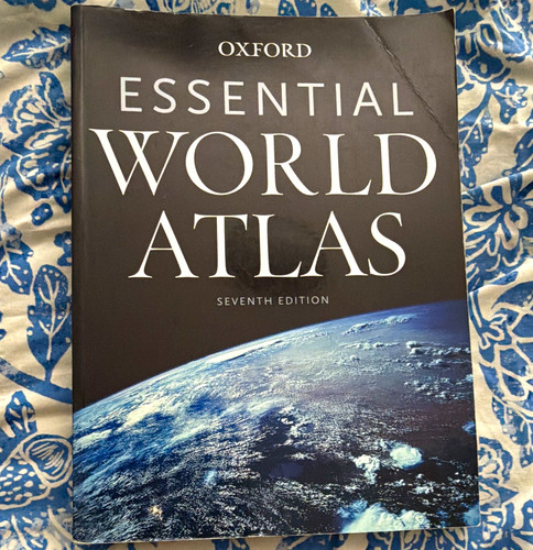 Oxford essential world atlas - oxford,