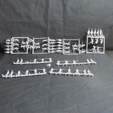 AIRFIX/SIMILAR/ NAPOLEONIC BRITISH/FRENCH INFANTRY. HO/OO SCALE.