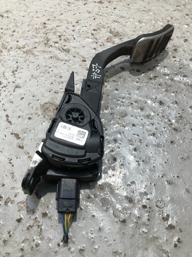 Volvo v40 accelerator pedal - volvo,