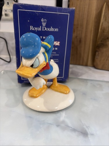 Donald duck royal doulton - duck,
