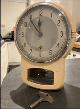 Vintage Smiths Enfield Cream 1950s Kitchen Wall Clock  1940/1960 Enamel Bakelite