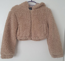 New look , Girls , Cropped  , Furry , coat ,  beige , size 9 y , 134cm , used
