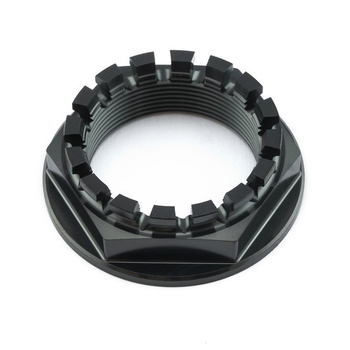 Titanium flanged axle - axle, m33