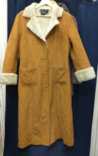Coaco new York Sheepskin Style long ladies coat size  M 42" B X 50" L #H04