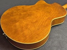 Godin 5th Avenue Kingpin II P90 Cognac Burst