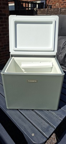 Dometic way camping fridge - camping,