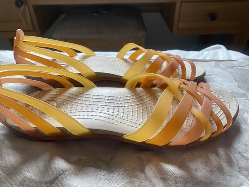 Ladies preowned crocs size - preowned,