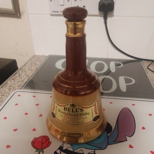 Bells blended scotch whisky - blended,