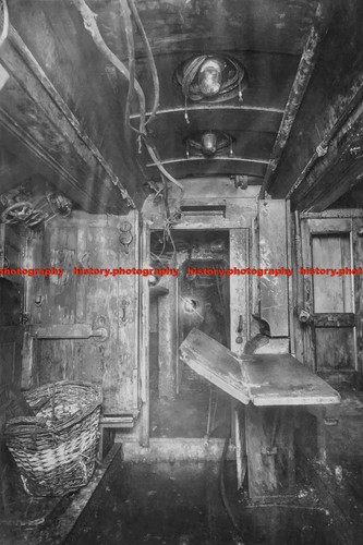 F003820 german submarine - submarine, 110