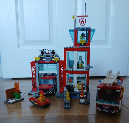 Lego city fire - station, +