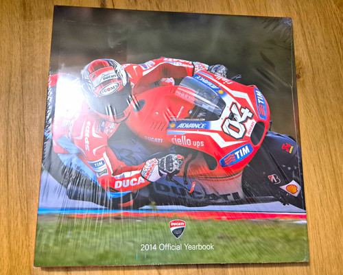 Ducati corse official yearbook - ducati,