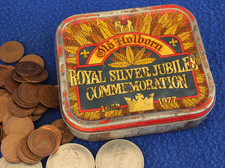 Collection of Elizabeth II coins and 1977 Silver Jubilee Old Holborn tin