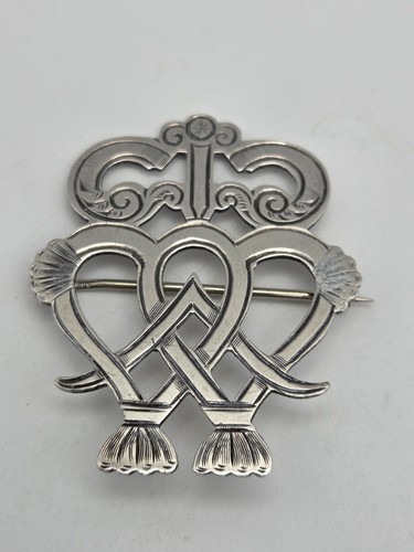 Large unmarked victorian - large,