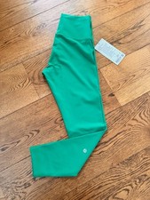 UK 12 - Lululemon Raceway Green Wunder Train High Rise Tight 25” leggings