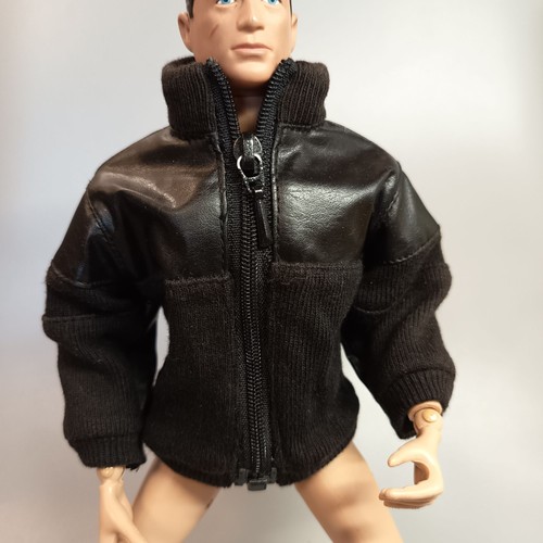 Scale black two tone - 1/6,