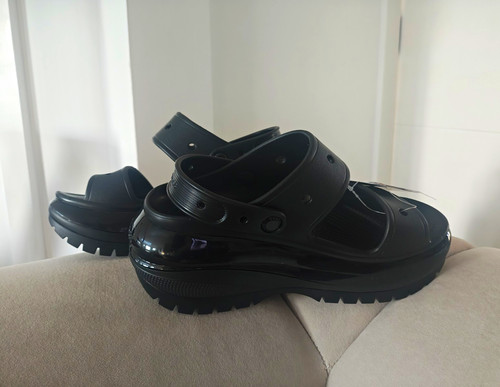 Crocs black mega crush - crocs,