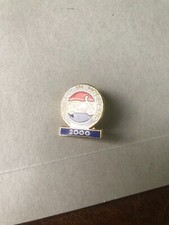 HOLIDAY IN HOLLAND SCOOTER RALLY 2000 PIN BADGE / VESPA / LAMBRETTA /