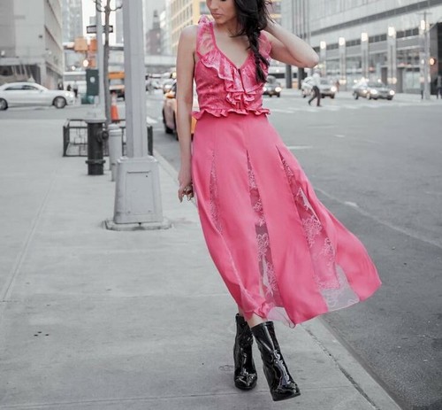 Three floor pink womens - three,