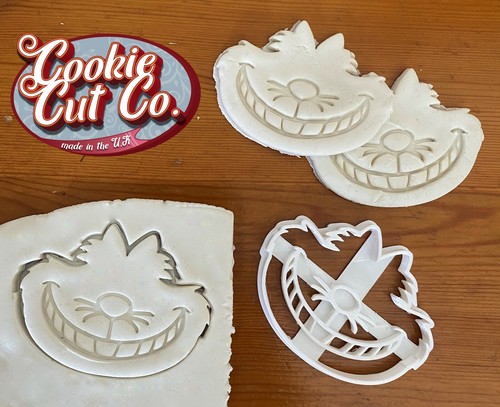 Cheshire cat cookie cutters - cheshire,