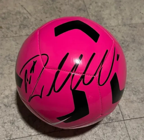 Cristiano ronaldo autographed - cristiano,