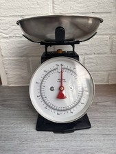 Traditional Retro Black 5kg Kitchen Scales