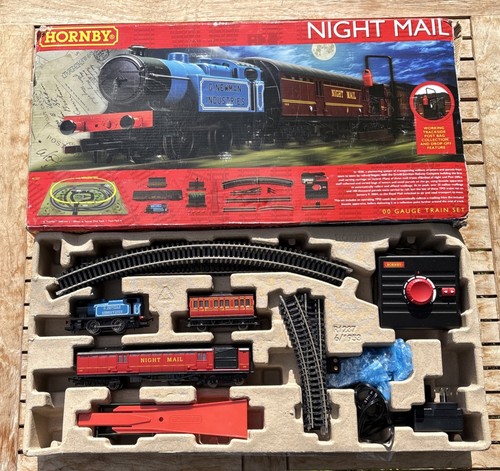 Hornby r1237 night - mail, train
