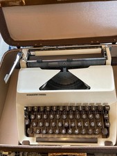 FACIT 1620 portable manual typewriter