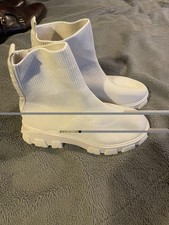 Nowrain Men’s Size 42 (8)