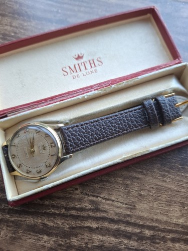 Vintage 1950s smiths - ​vintage,