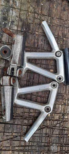 Yamaha fazer rear - rear, pegs